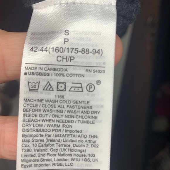 GAP cable knit button up sweater - Picture 5 of 11